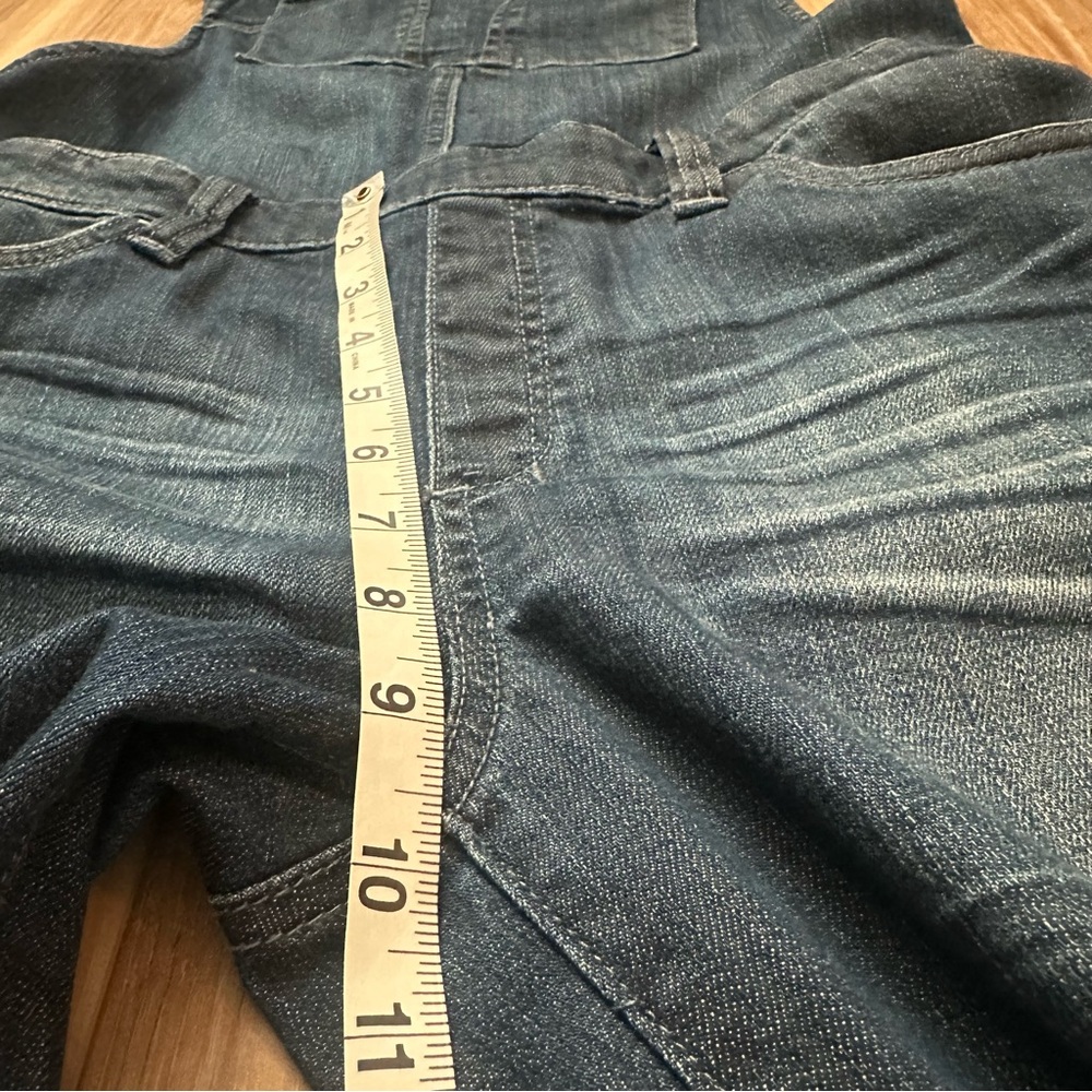 Blank NYC Crossover Distressed Denim Overalls Size 30 Medium Wash Zip Accent - Picture 13 of 16